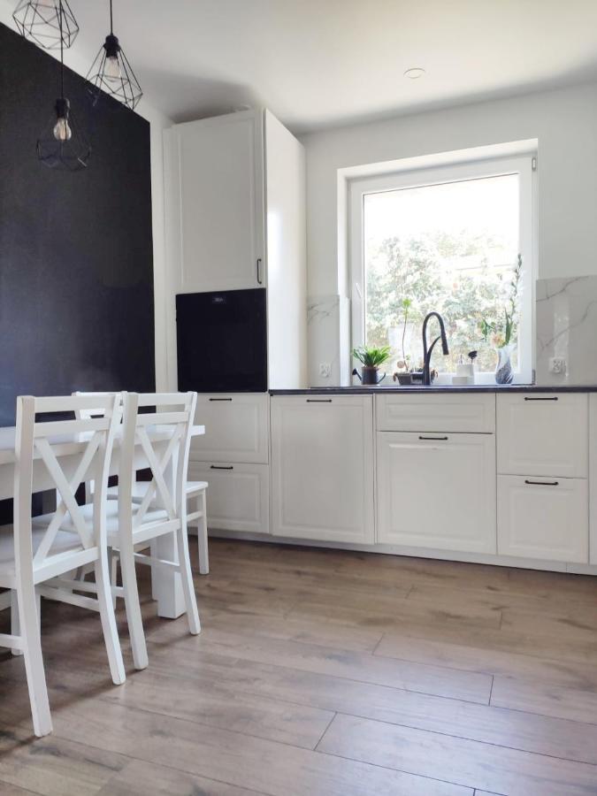 Апартаменти Ablotu - 2-8 Person, Parking,garden Свіноуйсьце